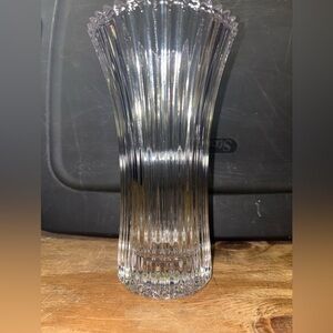 Clear Gorgeous  Ribbed Glass Vase - Elegant Home Accent